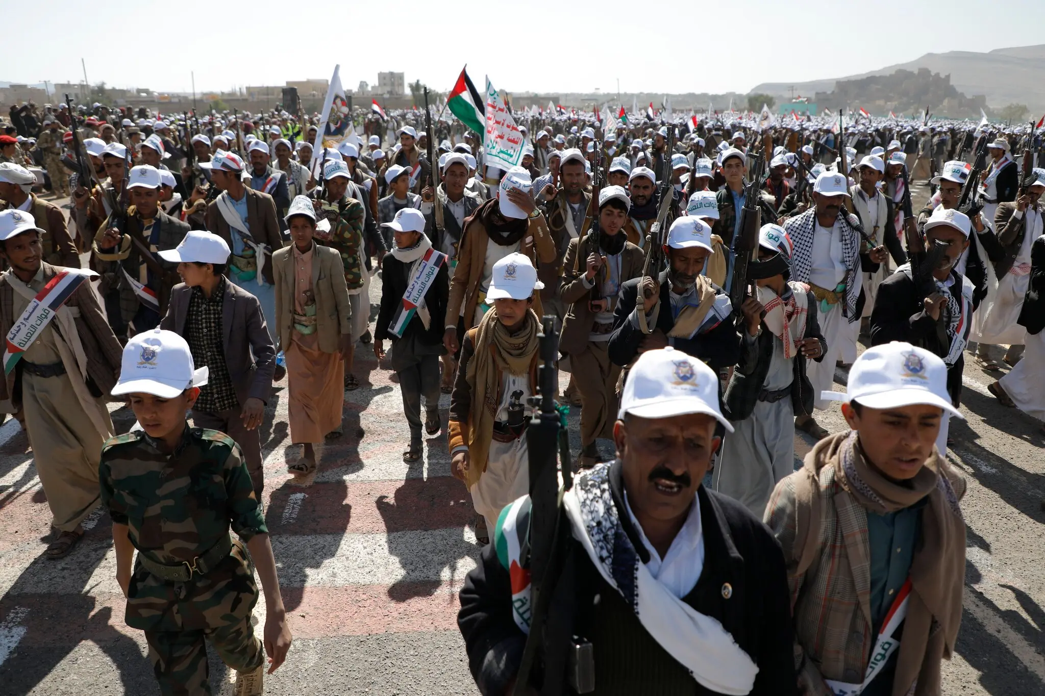 The Inevitable Regional War - Houthi fighters 